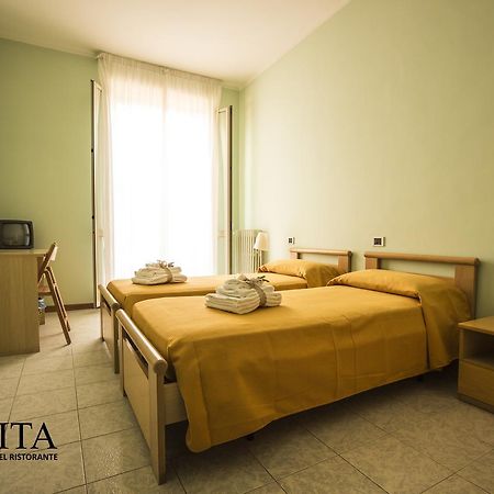 Hotel Anita أميليا المظهر الخارجي الصورة